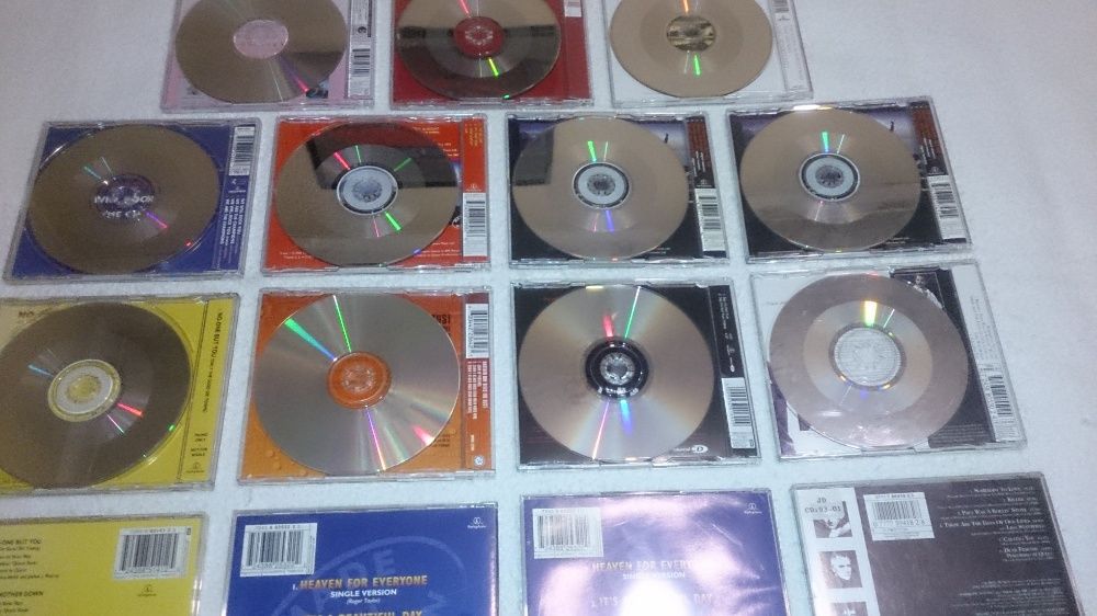 queen (cds single raros) vendo conjunto ou por unidade