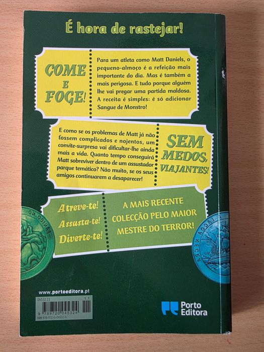 Livro infantojuvenil "Sangue de Monstro pela Manhã" de R. L. Stine