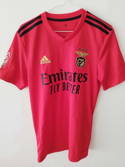 Camisolas Clubes de Futebol: Benfica - Sporting - Aves - Fiorentina