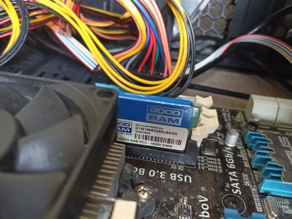 Системний блок (Asus F2A85-m + AMD Athlon x4 740)