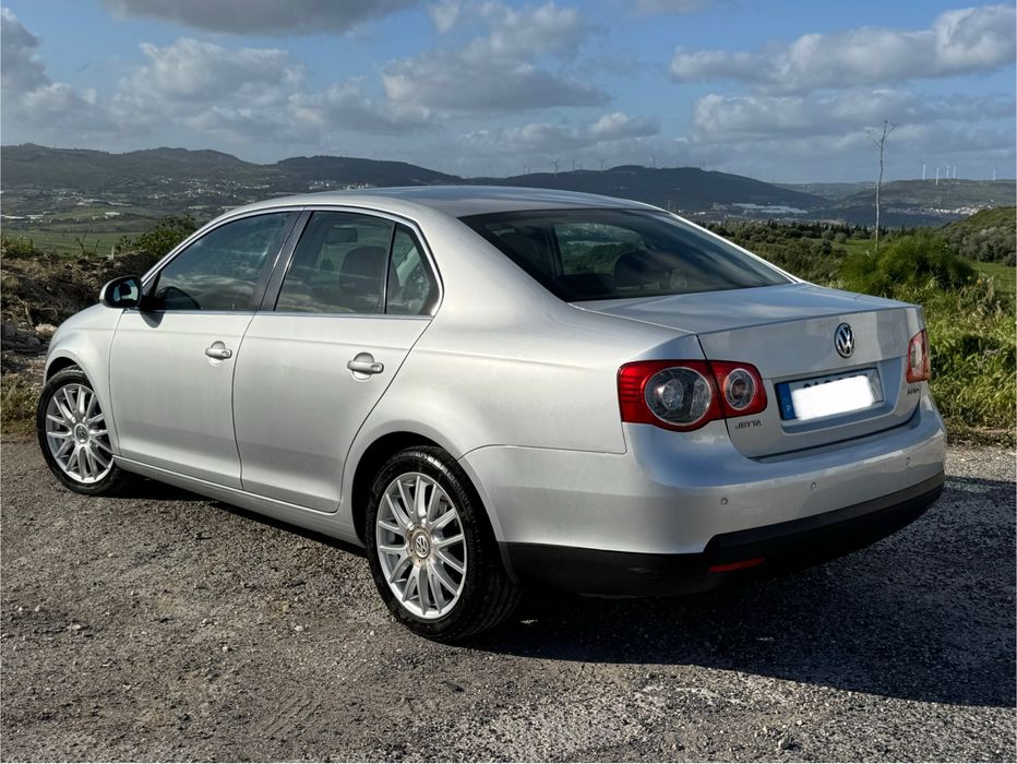 Volkswagen Jetta 2.0 TDI 140