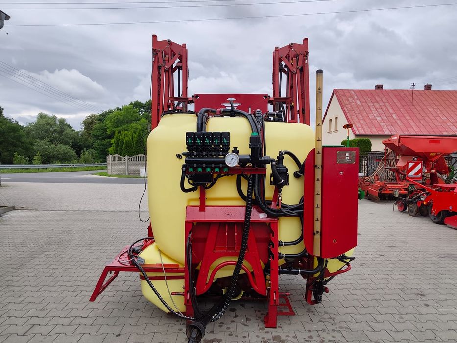 Opryskiwacz zaczepiany Hardi 1000L 15m