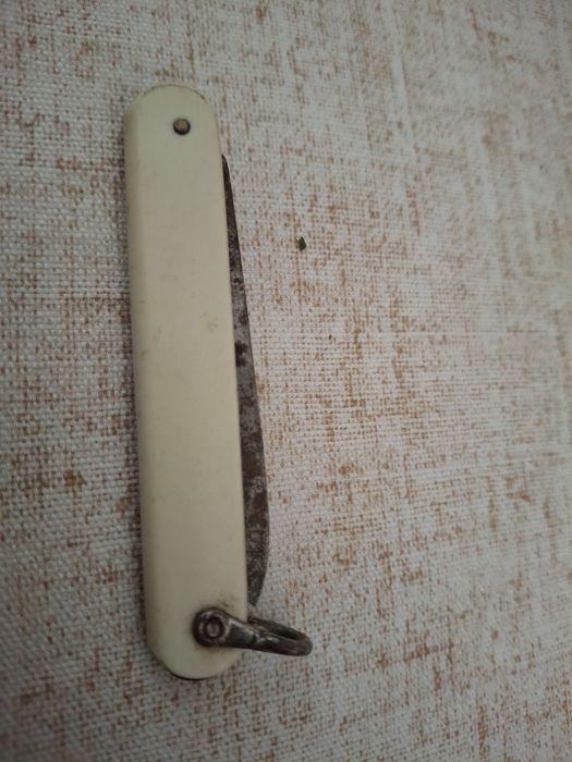 Canivete companhia seguros tagus