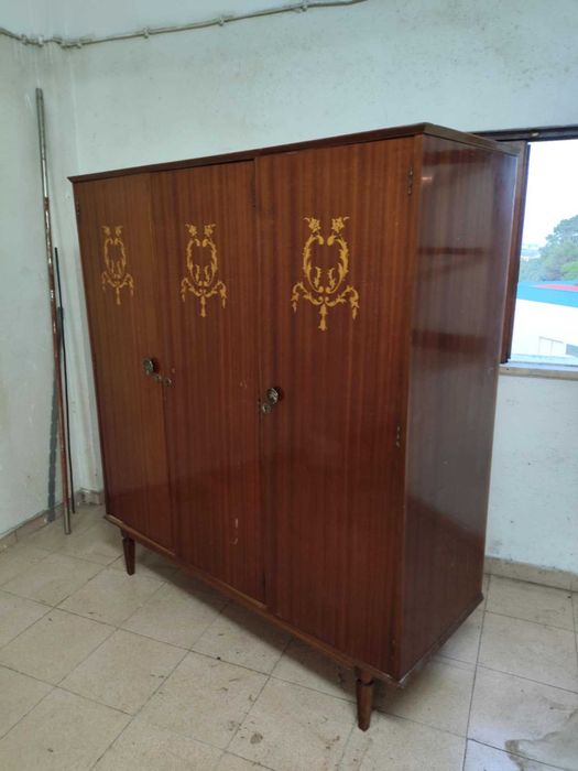 Roupeiro 3 portas vintage