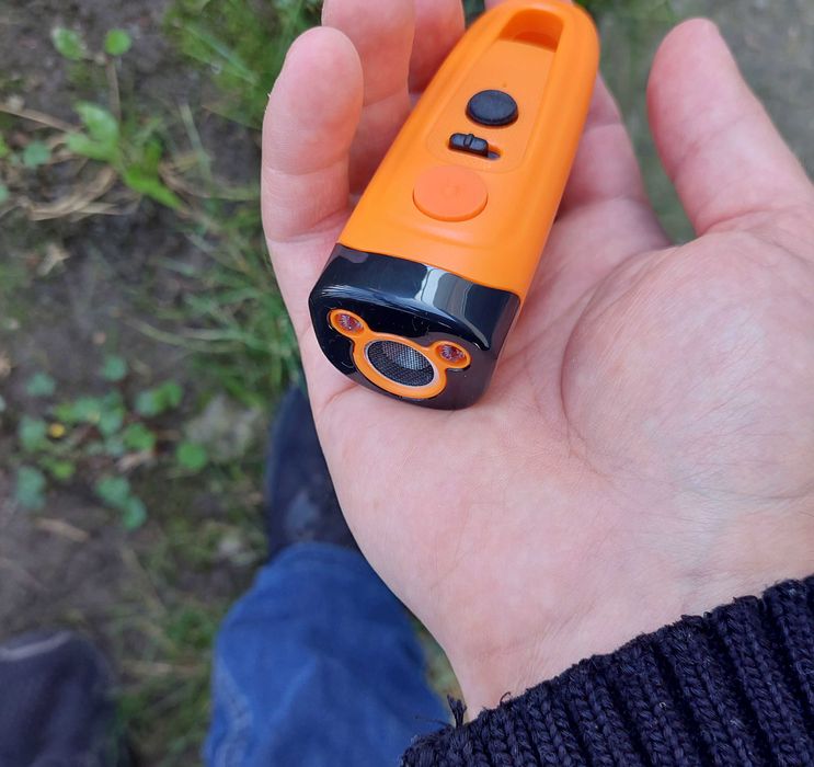 Ultrasonic PU-60US Отпугиватель собак с LED фонариком відлякувач собак