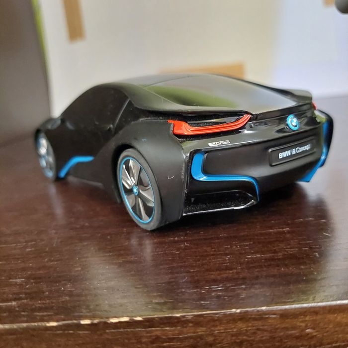 Carro telecomandado BMW I8