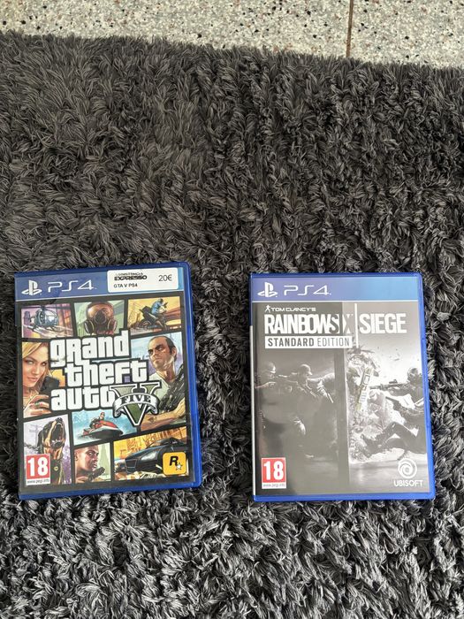 Ps4 Usada com comando e 2 jogos