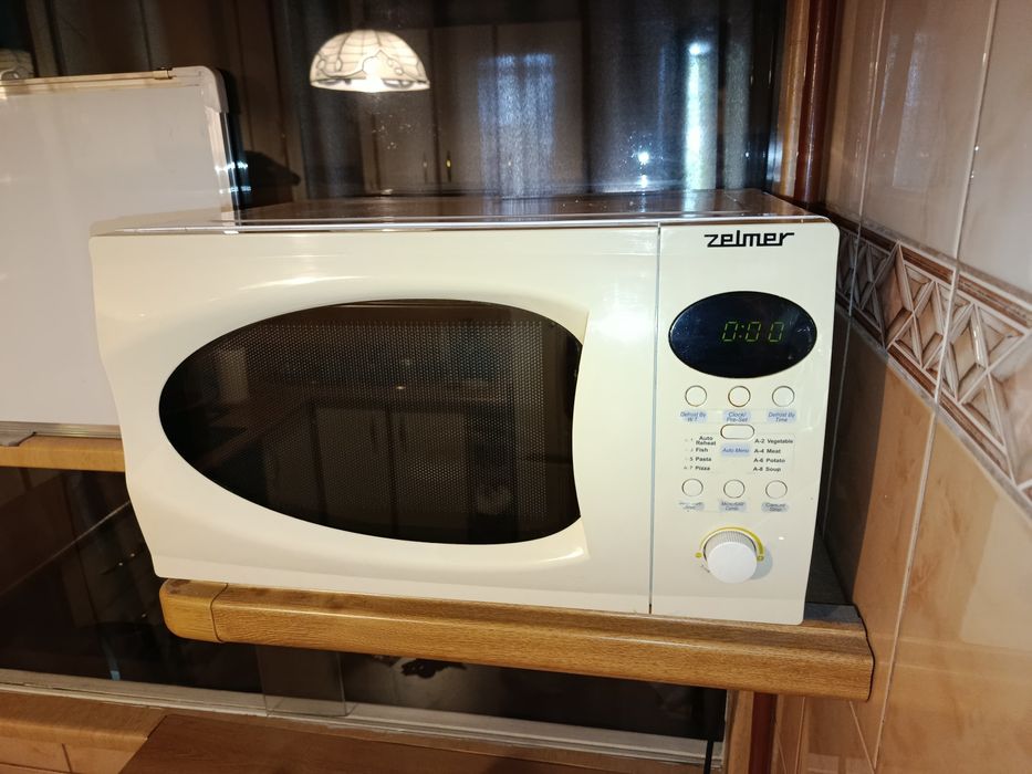 Mikrofala Zelmer 800 W + grill