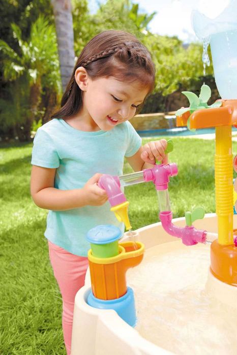 Little tikes Kolorowy stol do zabawy z woda