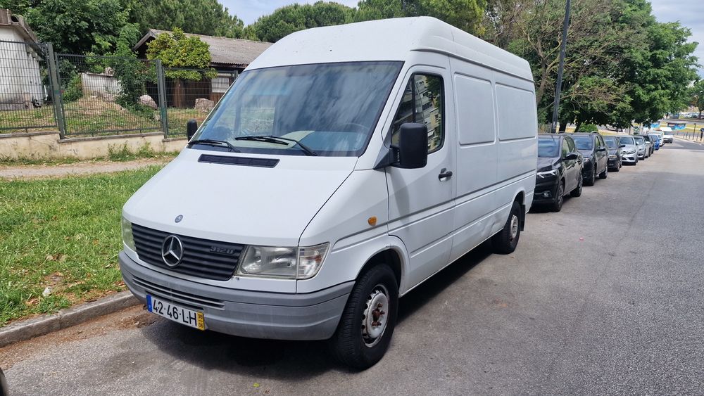 Mercedes-Benz 312D 122cv ATENÇÃO 74.000KMS