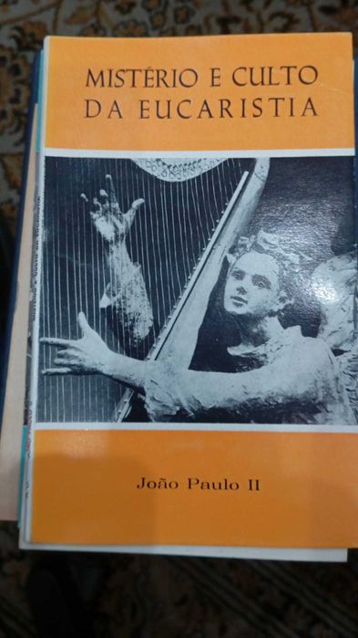 João Paulo II, Mistério e Culto da Eucaristia
