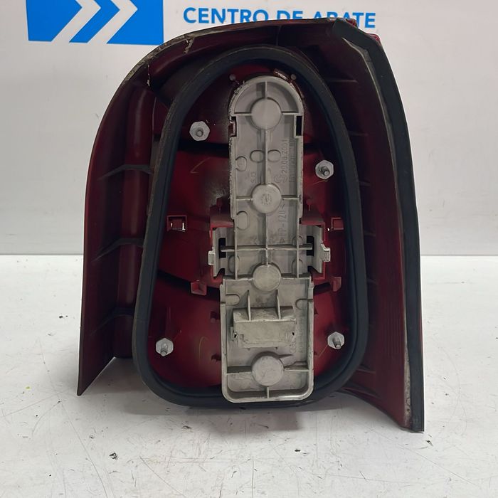 FAROLIM TRAS ESQUERDO AUDI A4 I (B5/8D) [94-01]