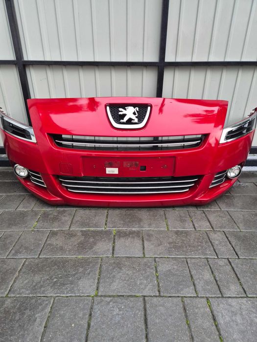 Zderzak przód przedni PEUGEOT 5008 rok 11 kod lak LKRD