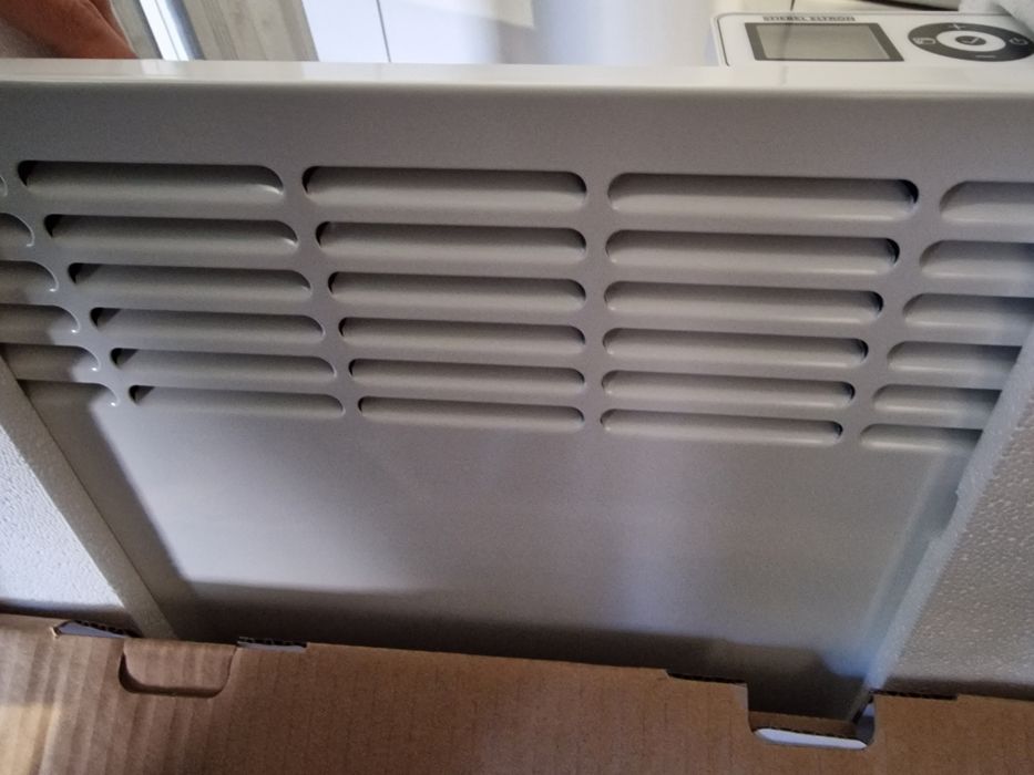 Grzejnik konwektorowy Stiebel eltron CNS 100 trend