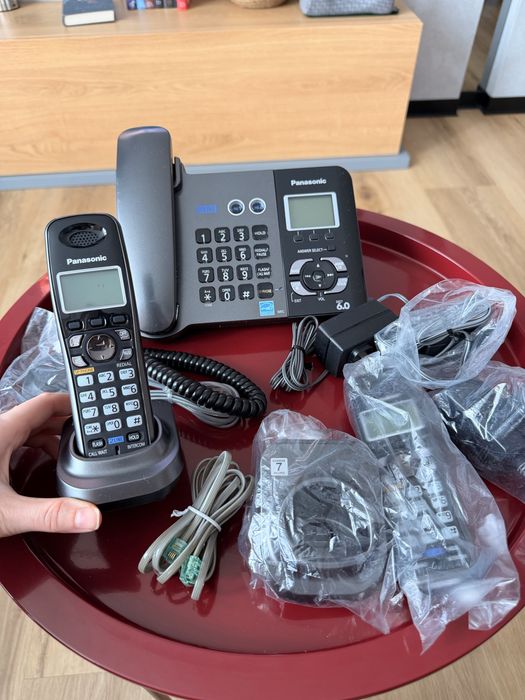 Цифрова телефонна система Panasonic KX-TG9392T (2 лінії, США)
