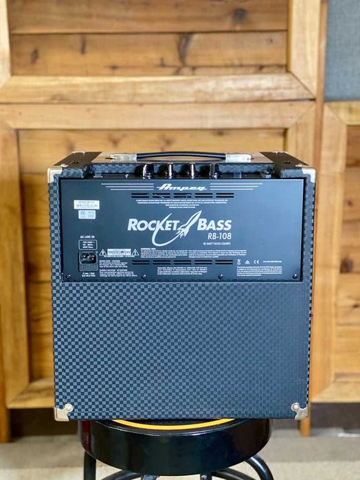 Ampeg Rocket Bass 108