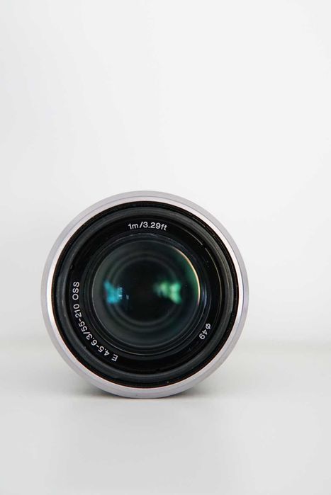 Sony E 55-210mm f/4.5-6.3 OSS