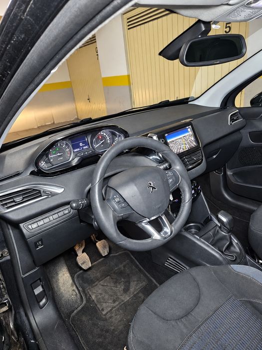 PEUGEOT 208 1.2 VTi ALLURE | 82 CV