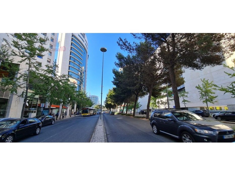 Vende-se fantástico Escritório no centro Parque das Nações