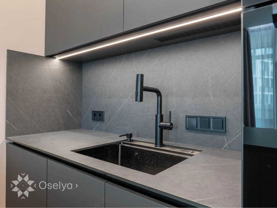 Apartment in Kyiv - More