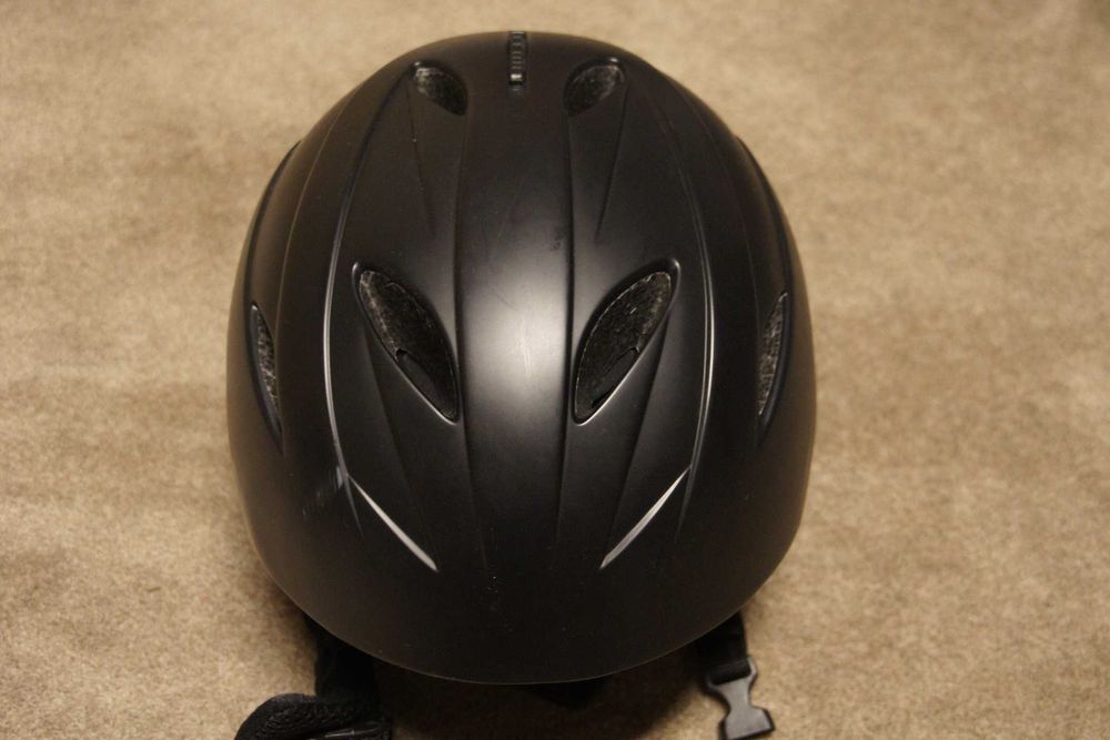 kask narciarski dla fanki monster high