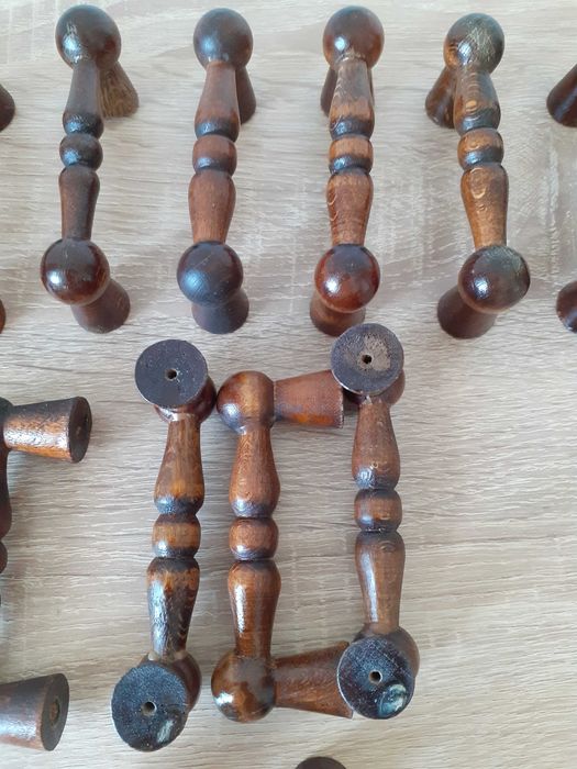 Uchwyty meblowe toczone drewniane 16 sztuk