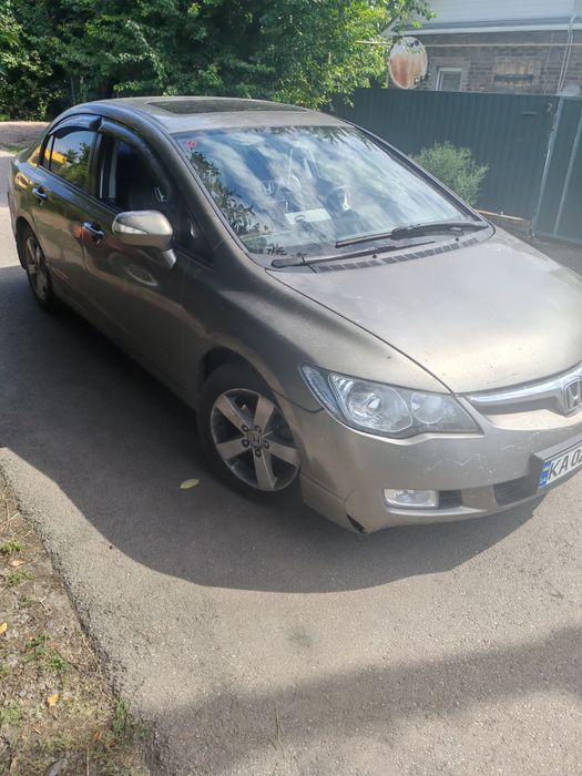 Продам Хонду сивик 2007 года