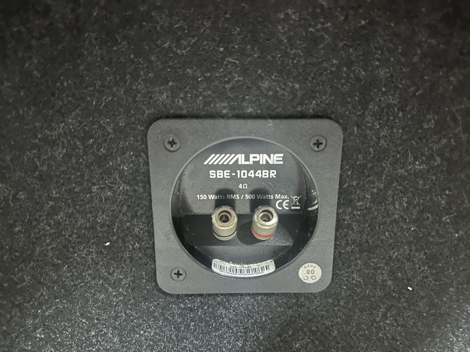 Amplificador velocity v2100 com subwoofer alpine