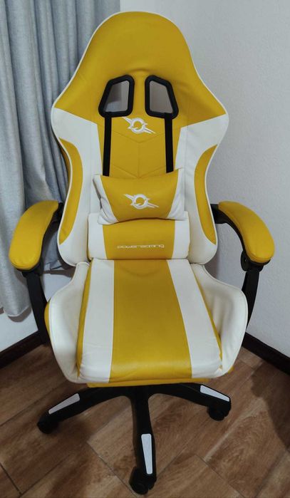 Cadeira Game Amarela com Branca duas iguais
