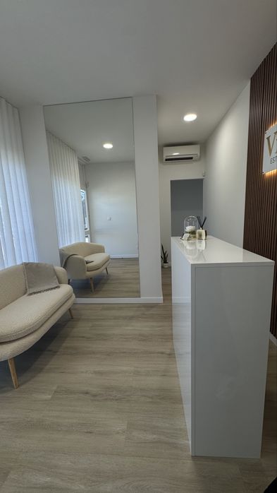 Aluguer de gabinete numa clinica de estetica e bem-estar