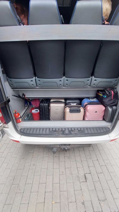 Wynajem busa Przewóz osób z kierowcą Transport osób BUS Autobus