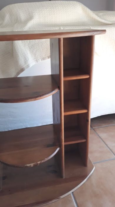 Estante \ Móvel de apoio