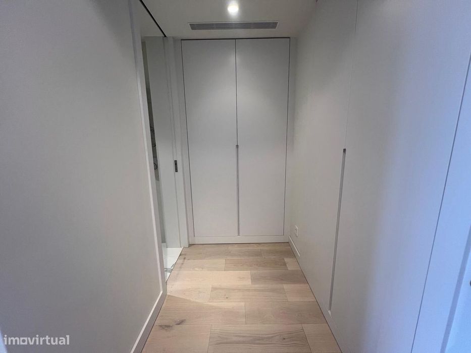 Apartamento T2 com piscina, Cascais