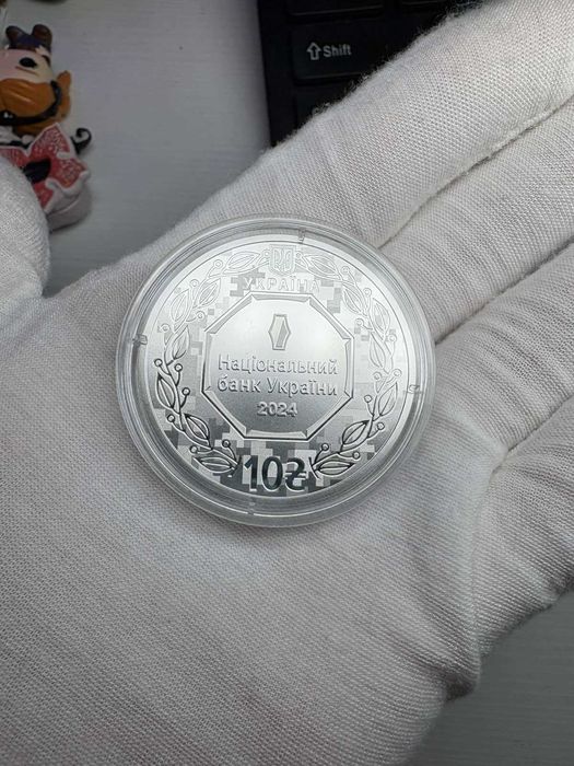 Обміняю Архістратиг Михаїл(піксель) на Вашу монету В єдності - сила