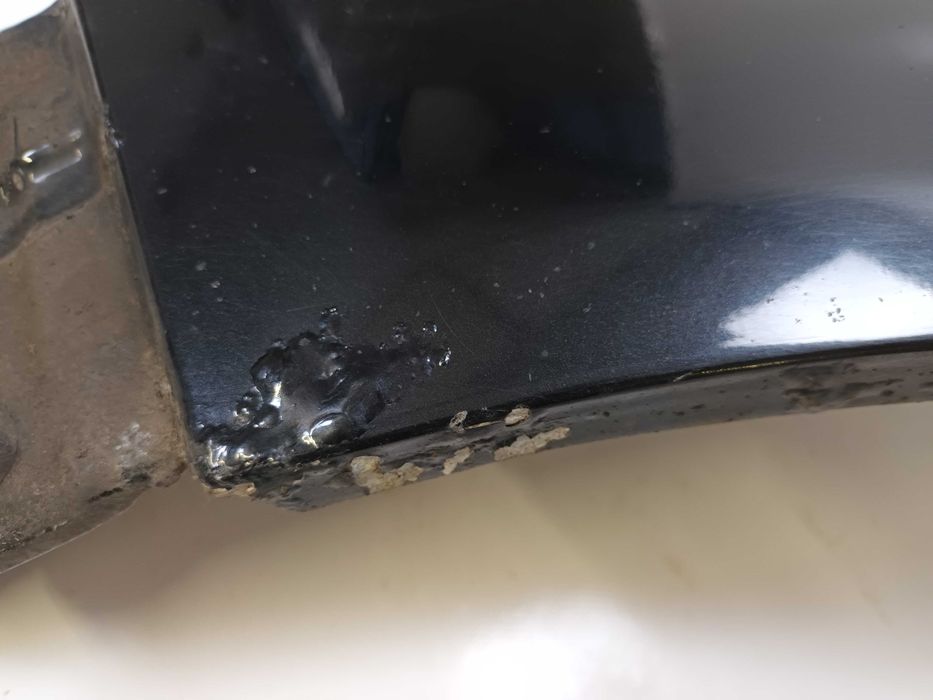 Błotnik prawy przód przedni  AUDI Q7 4L przed lift LZ9Y