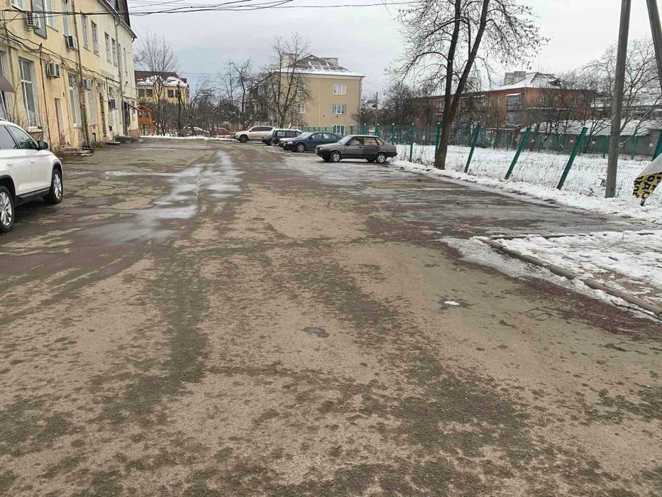 Оренда або продаж приміщення у м. Долині по вулиці Грушевського 11