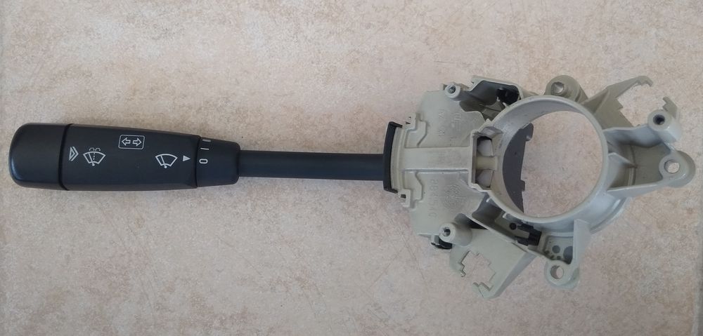 Manómetro pisca e escovas de parabrisas Mercedes-Benz C 220 de 2002