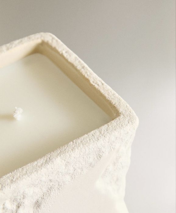 (780 G) Vela Aromática  SACRED ROSE NANUSHKA Zara Home NOVO