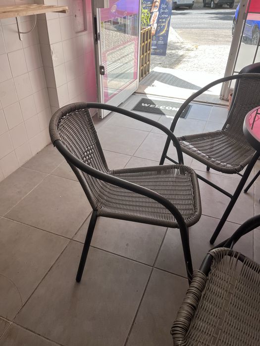 Conjunto mesa 4 cadeiras