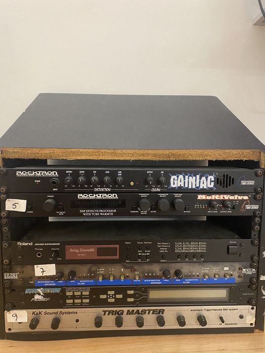 Material de Audio/Processadores Analógicos ( Rocktron, Roland, Pavey )