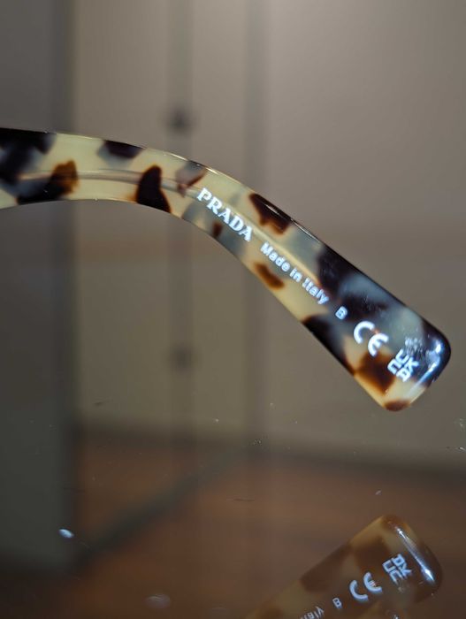 Óculos de Sol Prada SPR23Y