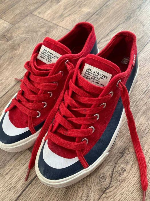 Trampki Levi's 38 rozmiar