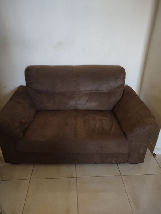 Sofá 2 lugares marrom