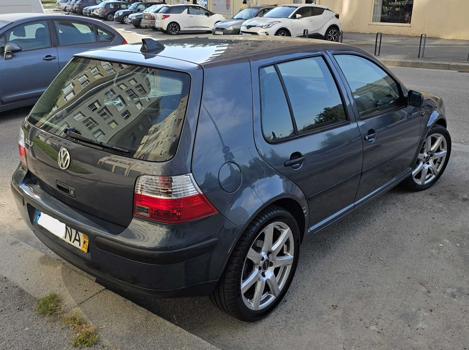 Golf 4 de 1999 com extras & 132.000 km