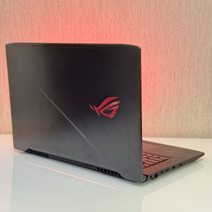 Ігровий ноутбук Asus Rog Strix i7 7700, Gtx 1060 6Gb, 16Gb Ddr4