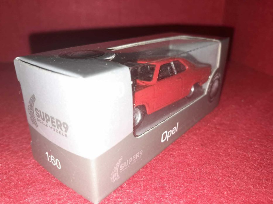 Miniatura Opel Manta