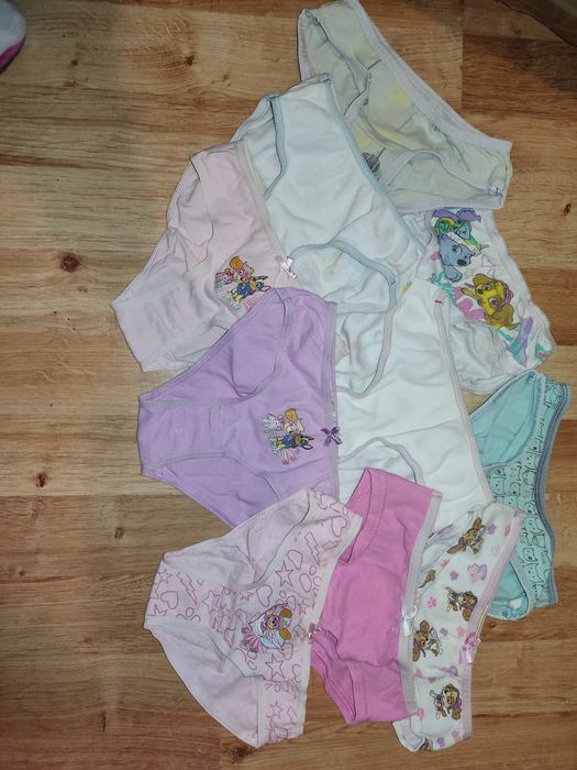 Zestaw majtek r.98/104