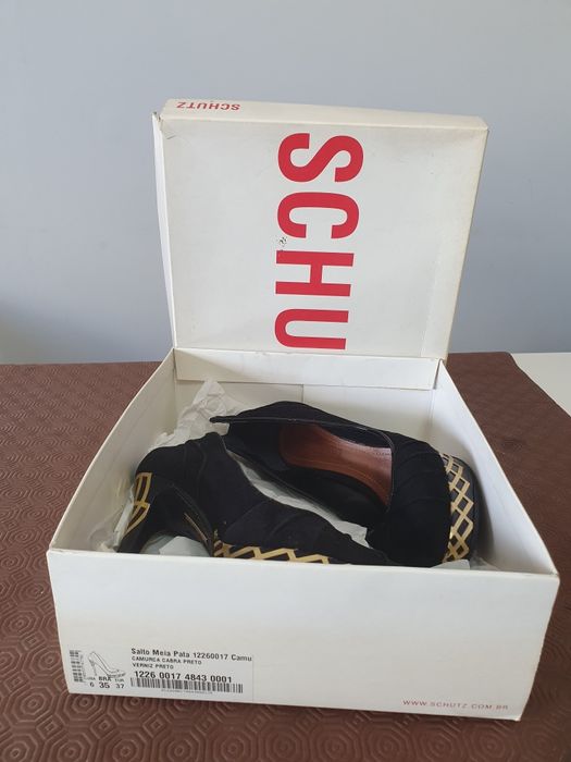 Sapatos marca Schutz n°37 ( usados uma vez )