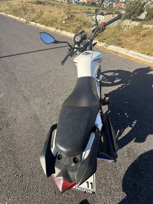 Mota RARA KEEWAY RK  2017 30.300KM