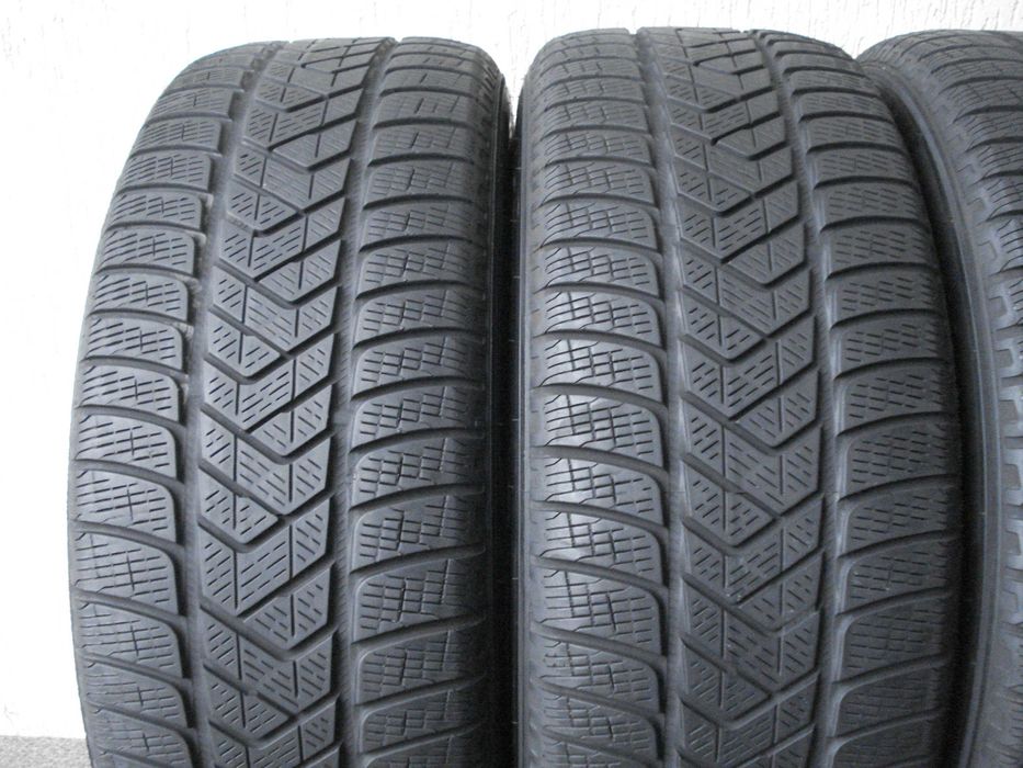 Pirelli Scorpion Winter  235/60 r 18  4 - sztuki zimowe